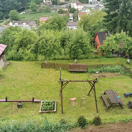 Apartman Pawlonia Trencsénteplic