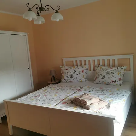 Pawlonia Apartman