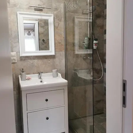 Apartman Pawlonia Trencsénteplic