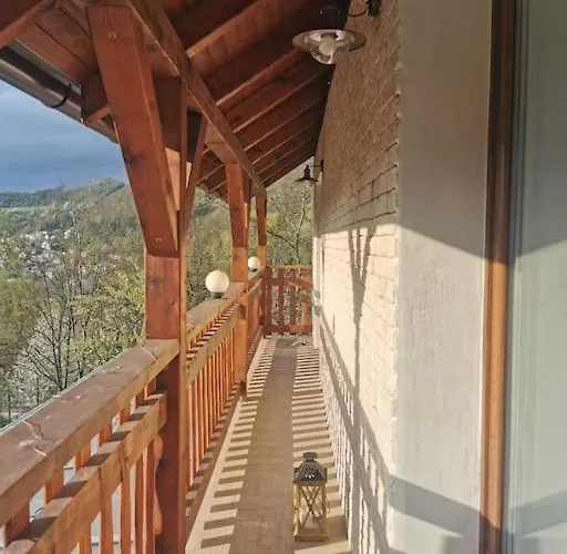 Pawlonia 아파트 *